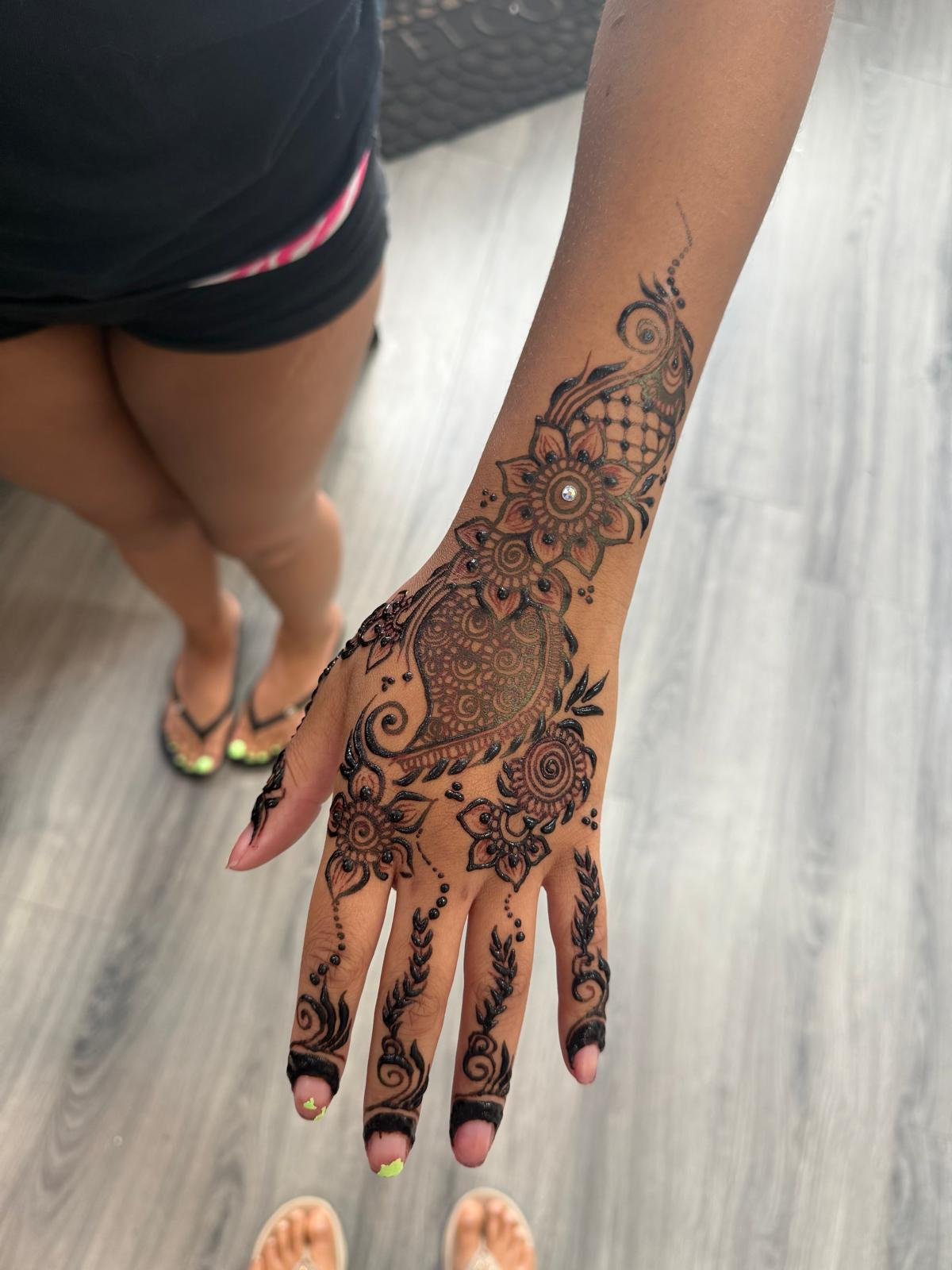 Maham Henna design 05